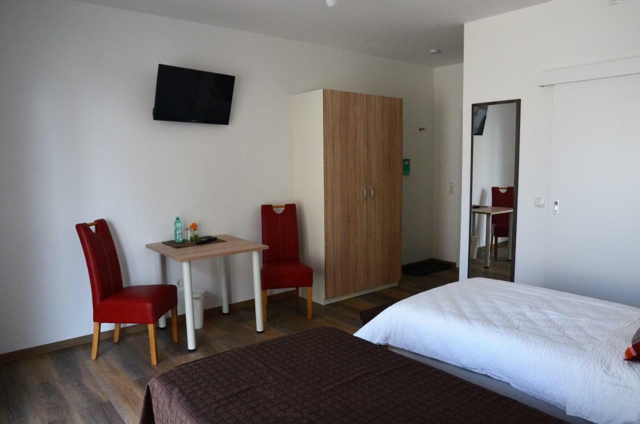 Gaestehaus Am Hochsimmer Ettringen  Esterno foto