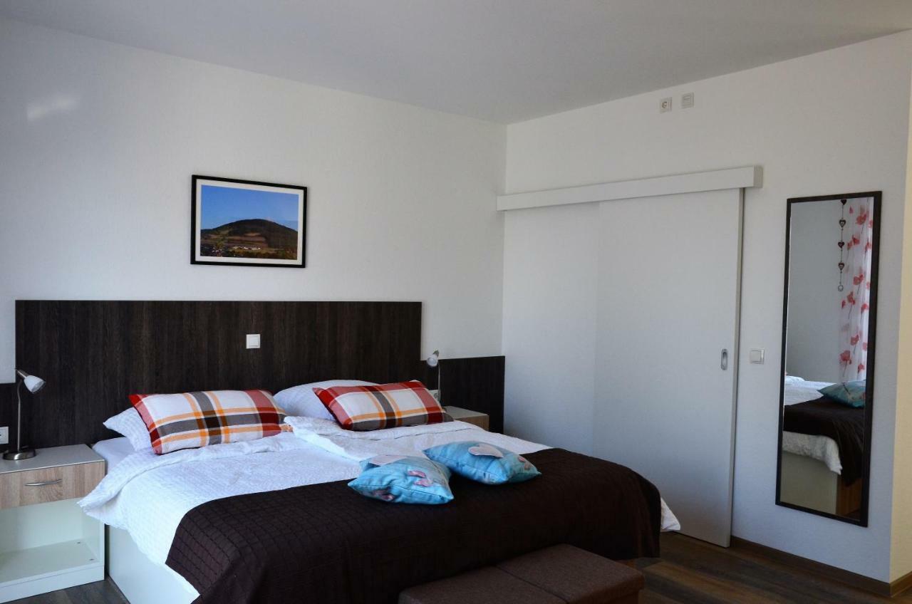 Gaestehaus Am Hochsimmer Ettringen  Esterno foto