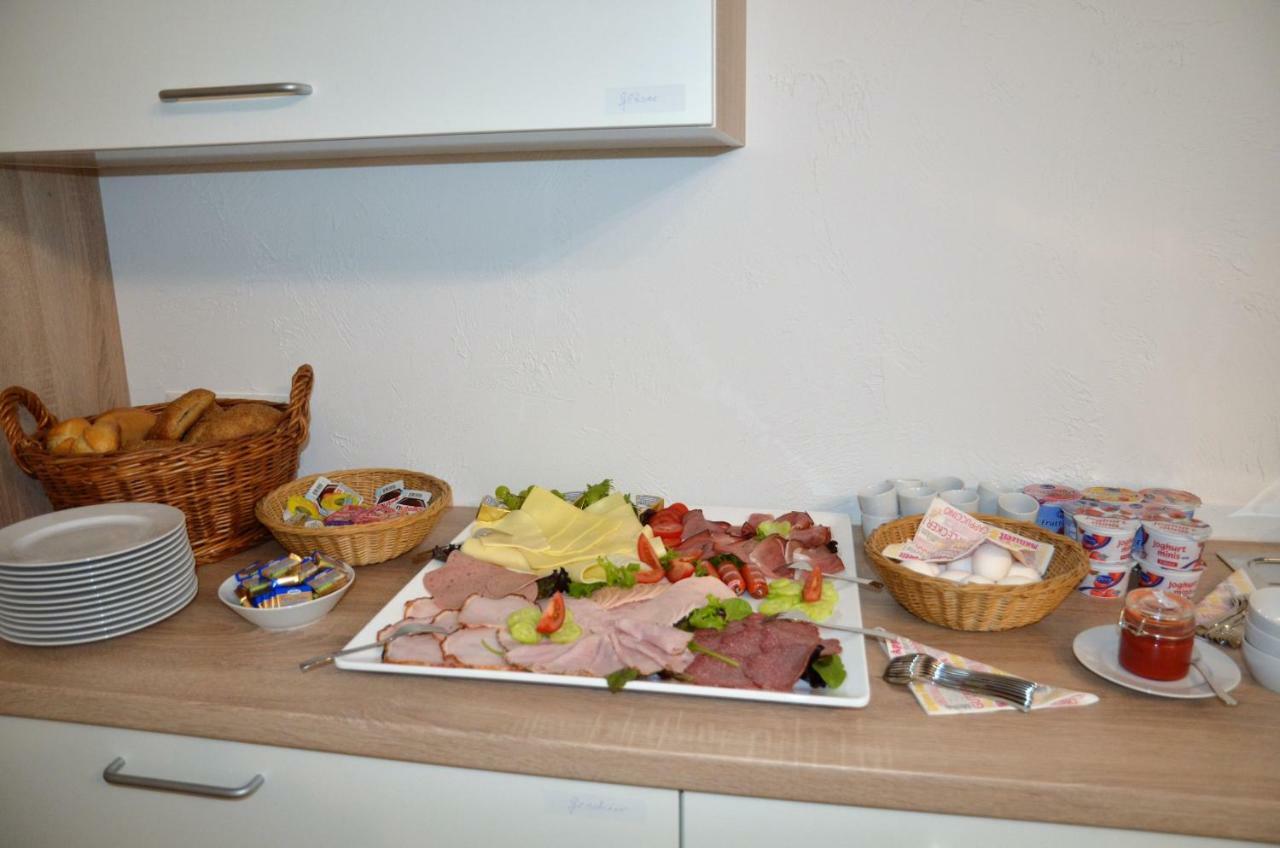 Gaestehaus Am Hochsimmer Ettringen  Esterno foto