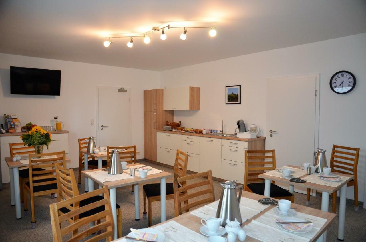 Gaestehaus Am Hochsimmer Ettringen  Esterno foto