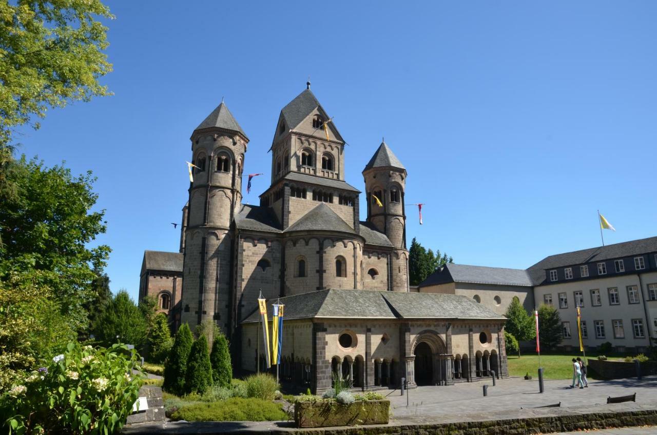 Gaestehaus Am Hochsimmer Ettringen  Esterno foto